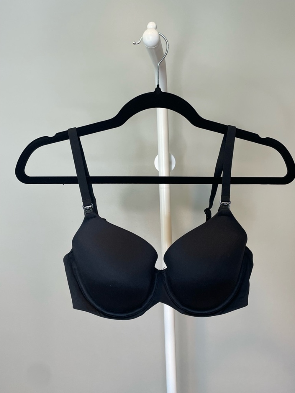 Auden Black T-Shirt Nursing Bra with Underwire - 34D